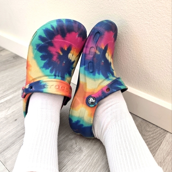 CROCS | Bistro rainbow tie-dyed slip-resistant slip-on clog slides | WMS 6 - Picture 1 of 13